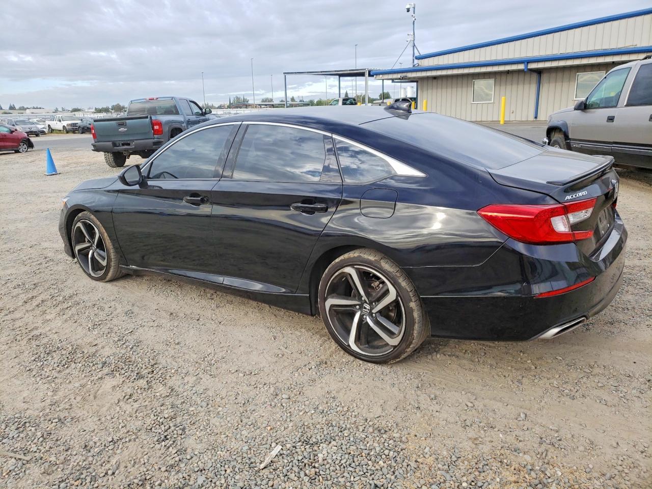 2022 Honda Accord Sport - Фото 2