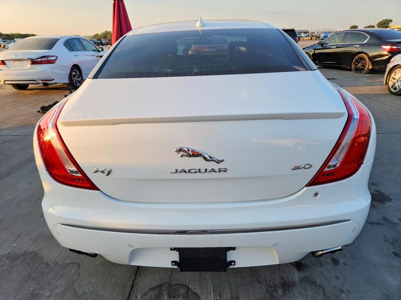 2015 Jaguar Xj - Фото 6