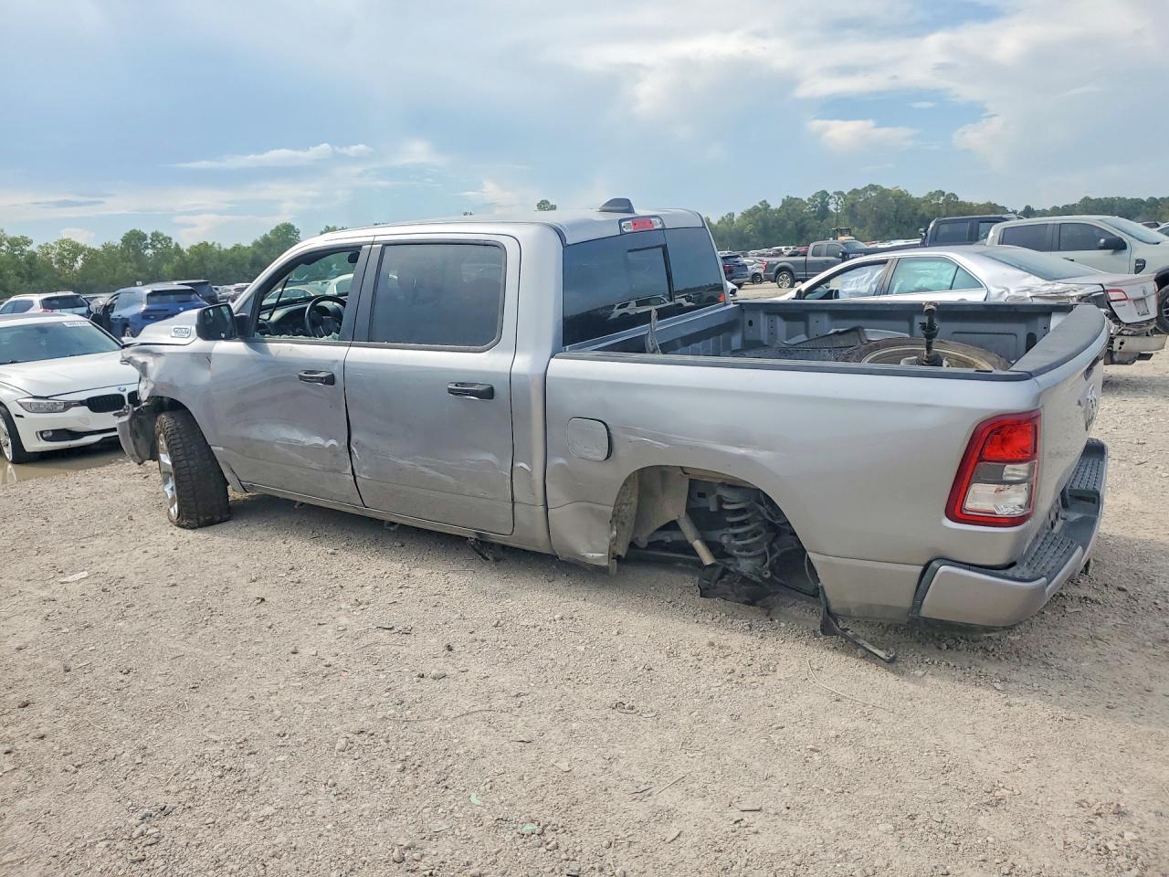 2024 Ram 1500 Tradesman - Фото 2