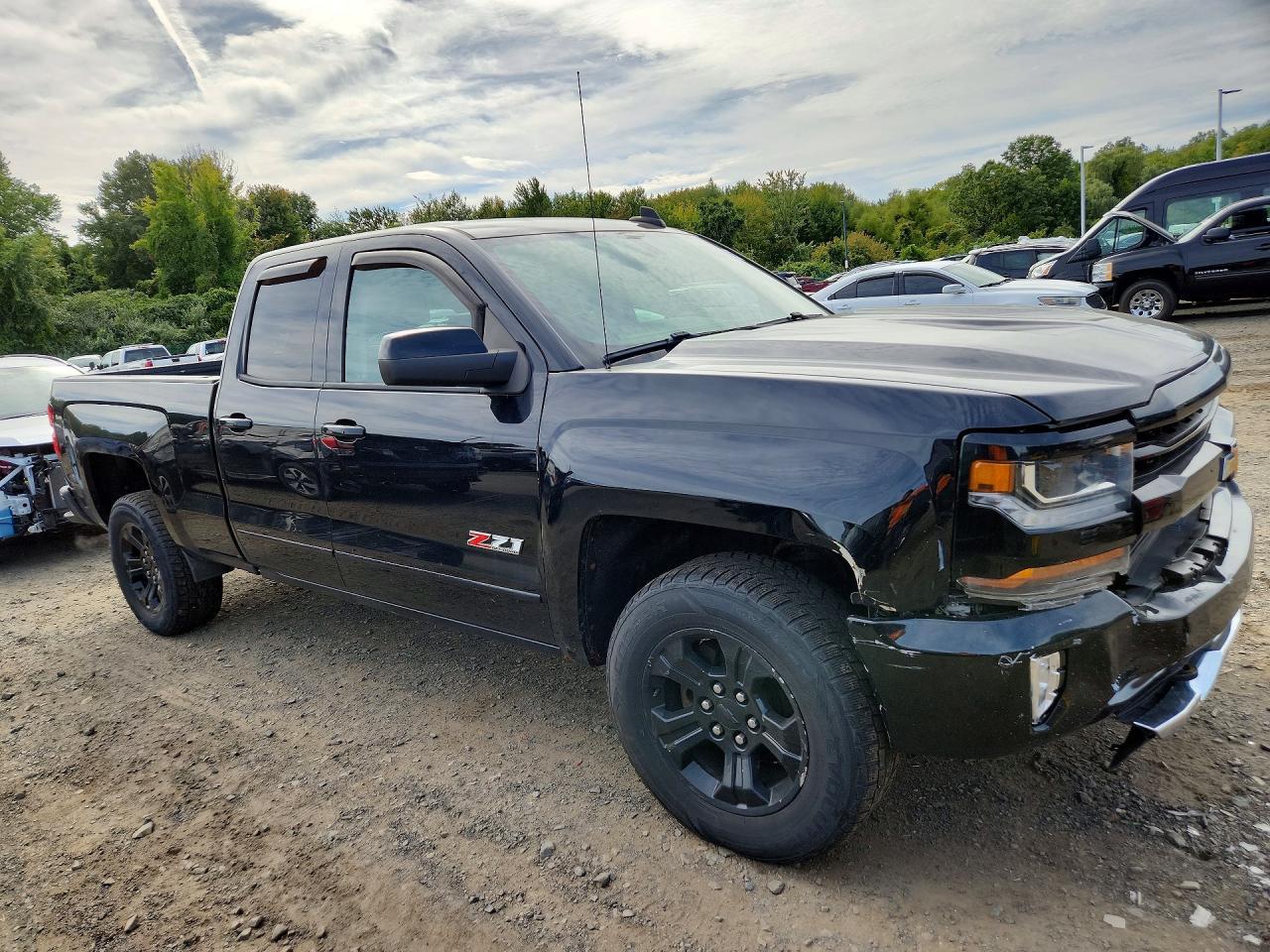 2017 Chevrolet Silverado K1500 Lt - Image 4