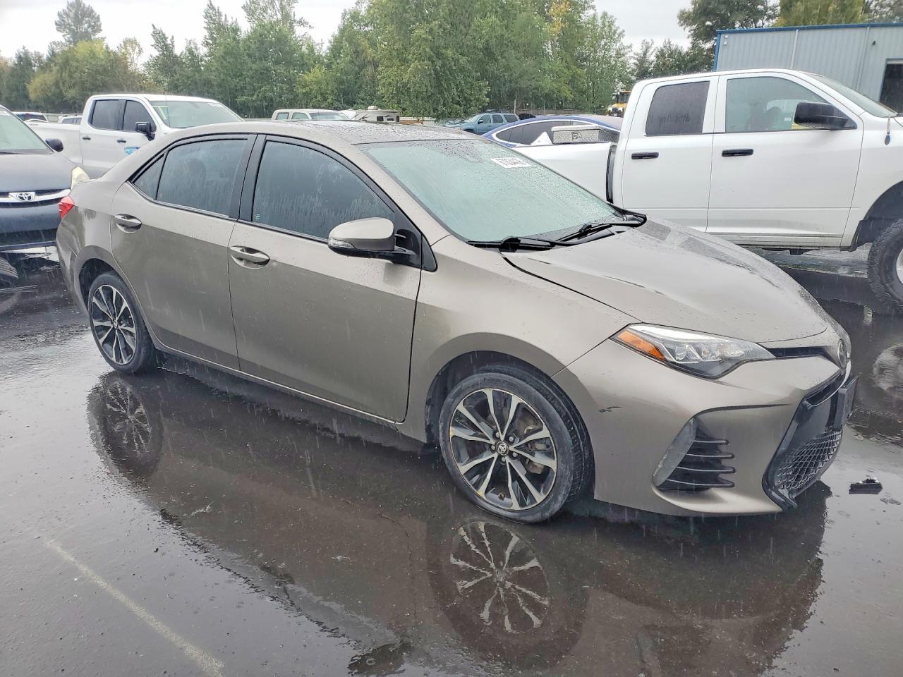 2017 Toyota Corolla Se - Image 4