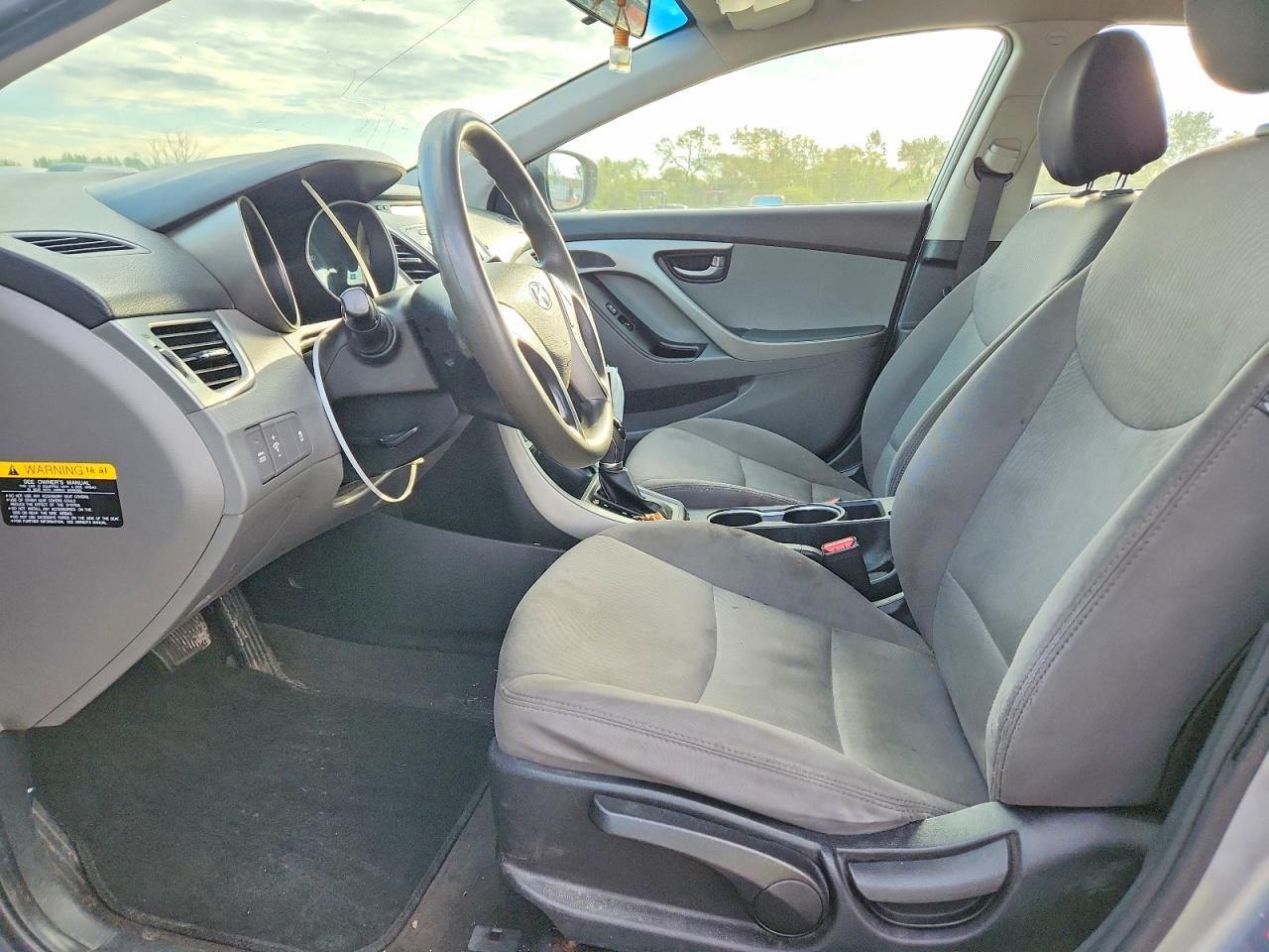 2015 Hyundai Elantra Se - Фото 7