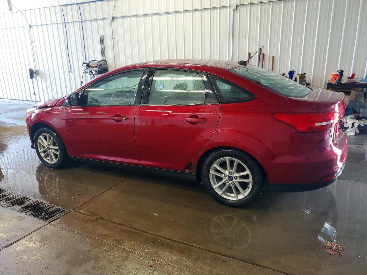 2015 Ford Focus Se - Image 2