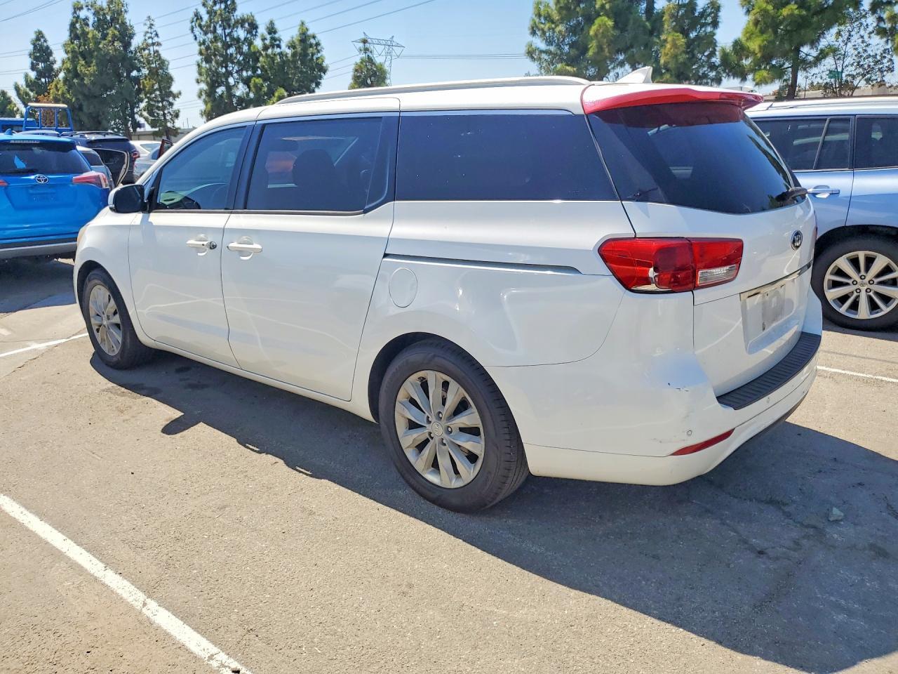 2015 Kia Sedona Ex - Фото 2