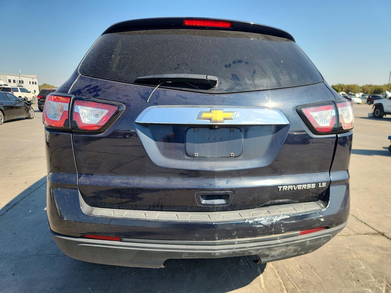 2016 Chevrolet Traverse Ls - Фото 6