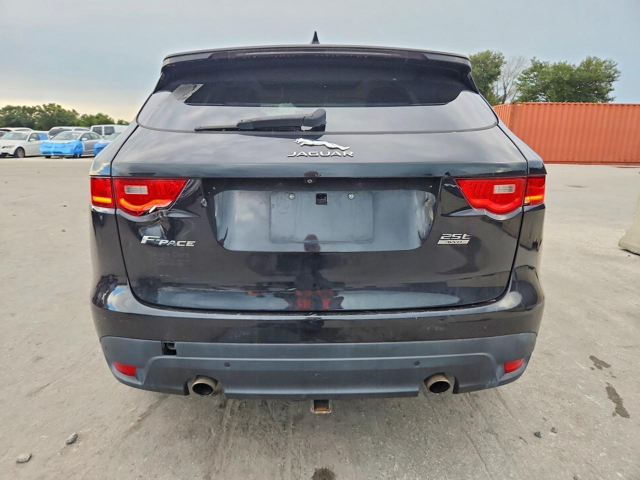 2019 Jaguar F-Pace Premium - Image 6