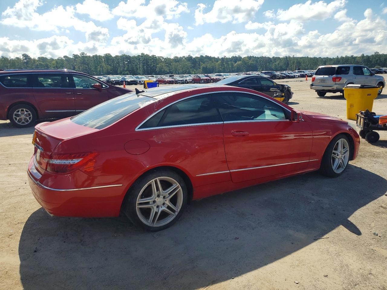 2011 Mercedes-Benz E 350 - Image 3