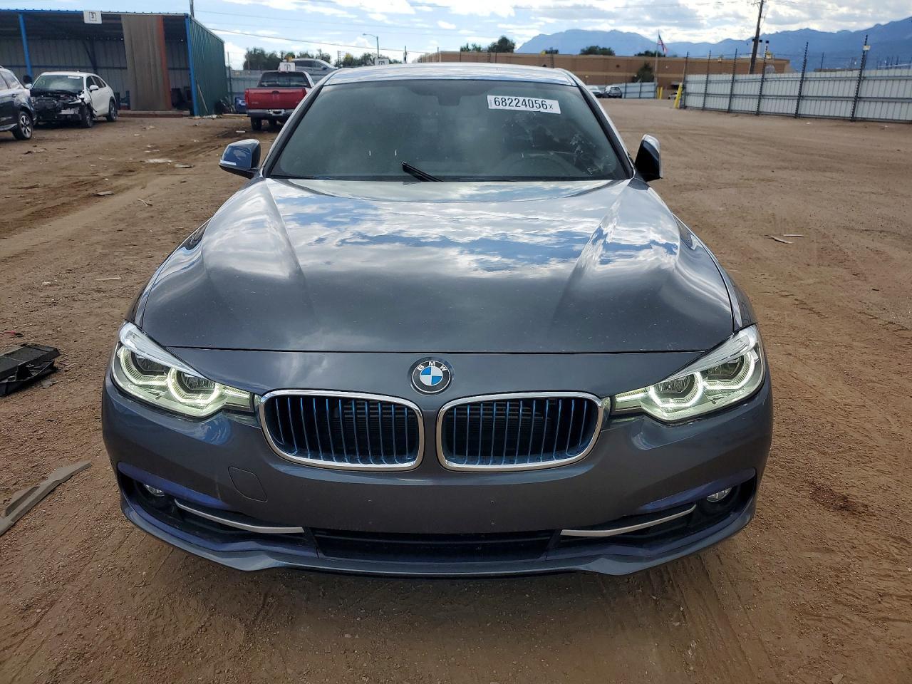 2018 BMW 330E - Image 5