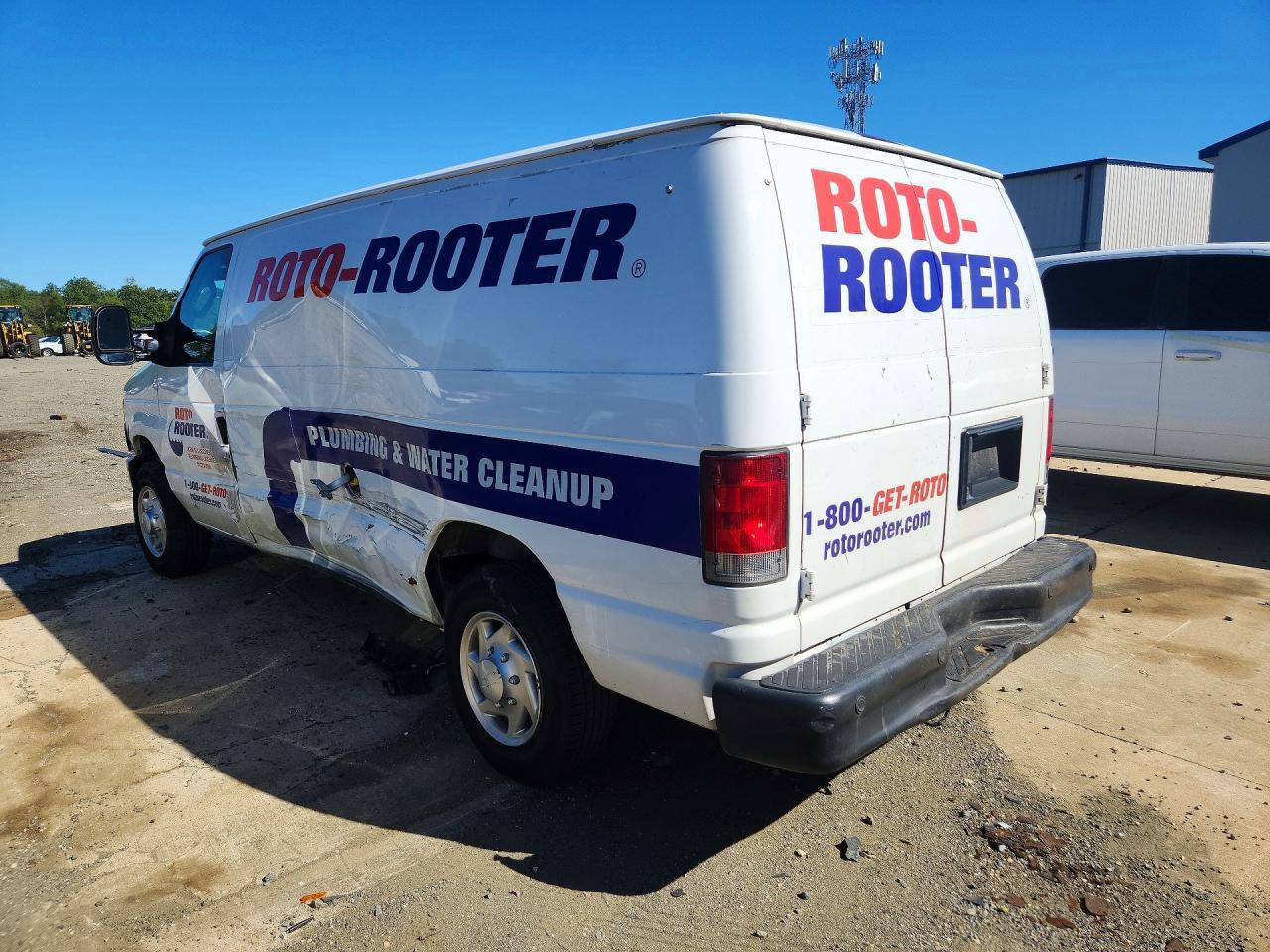 2014 Ford Econoline E150 Van - Фото 2