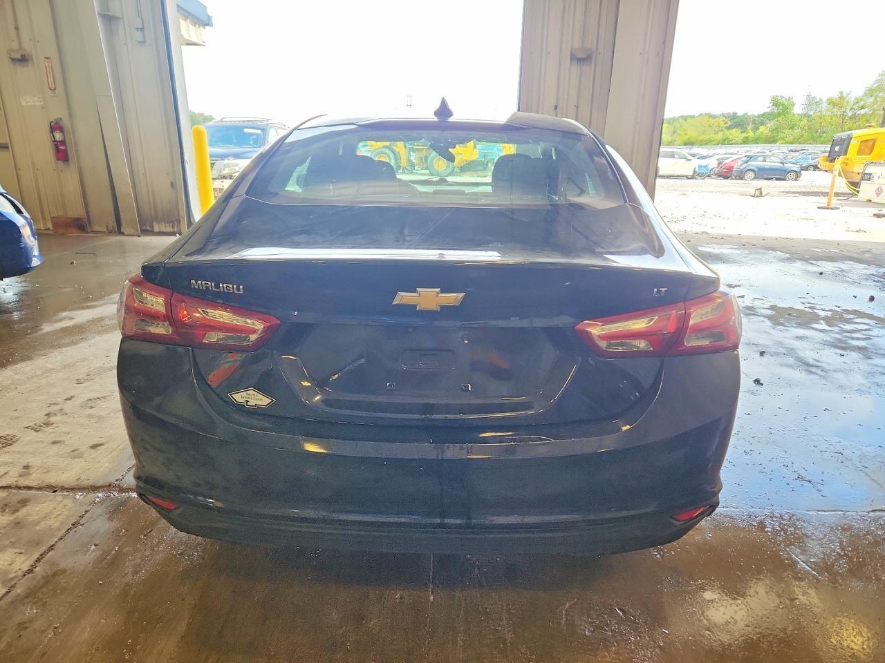 2022 Chevrolet Malibu Lt - Фото 6