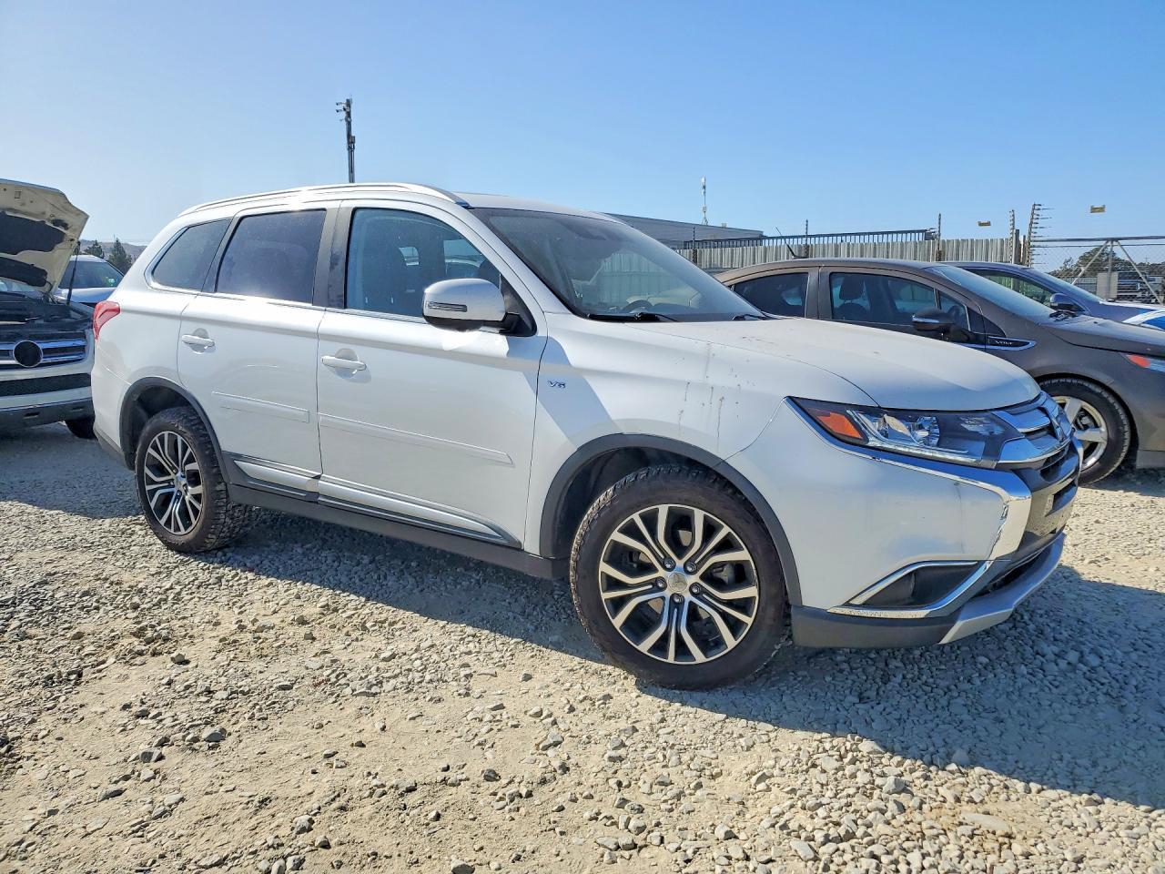 2017 Mitsubishi Outlander Gt - Фото 4