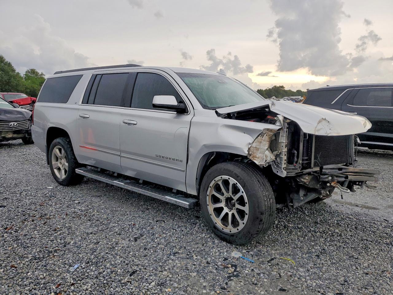 2019 Chevrolet Suburban K1500 Lt - Фото 4