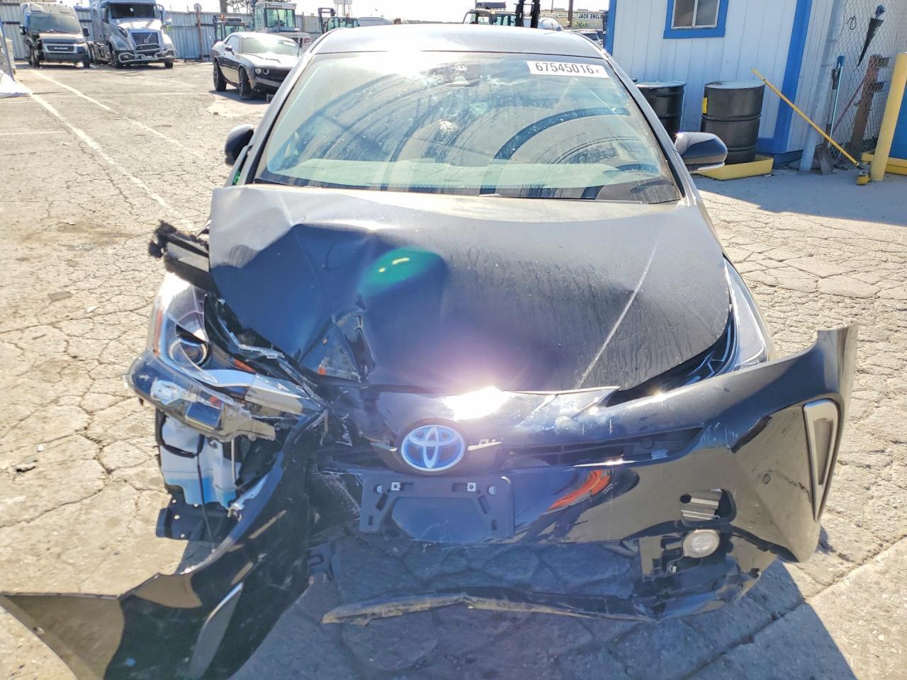 2022 Toyota Prius Xle - Image 5