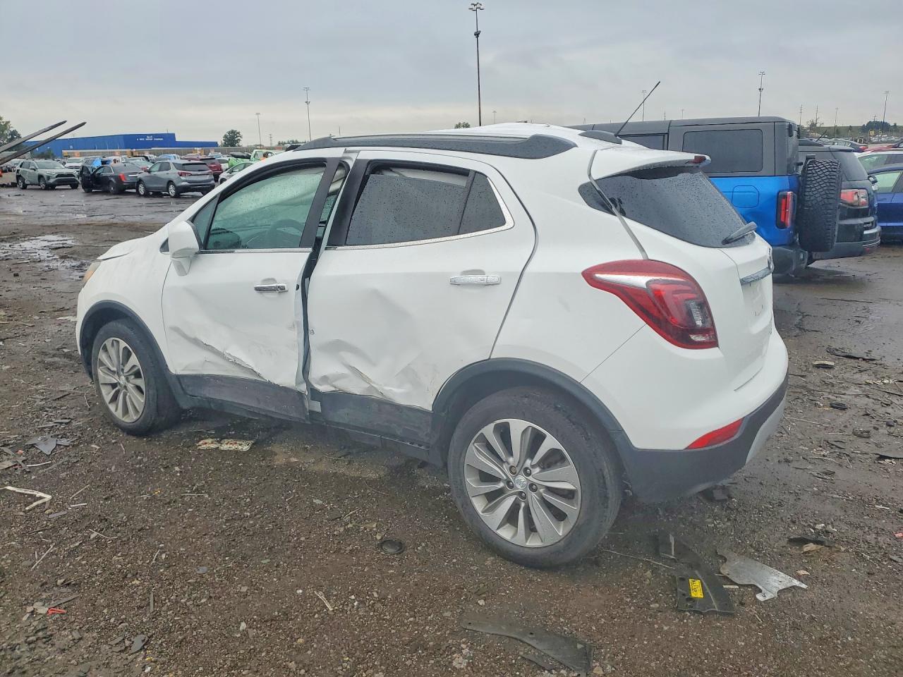 2020 Buick Encore Preferred - Фото 2