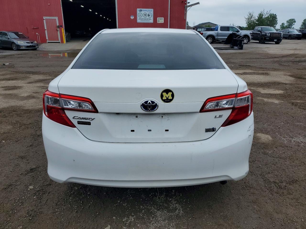2014 Toyota Camry Hybrid Le - Фото 6