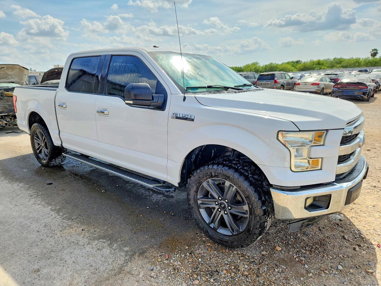 2016 Ford F150 Supercrew - Image 4