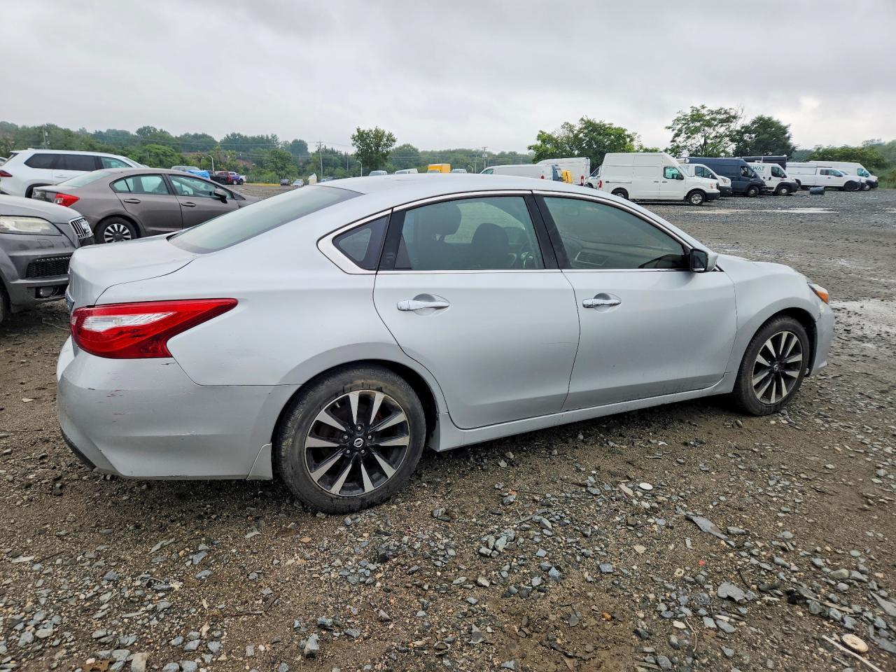 2016 Nissan Altima 2.5 S - Image 3