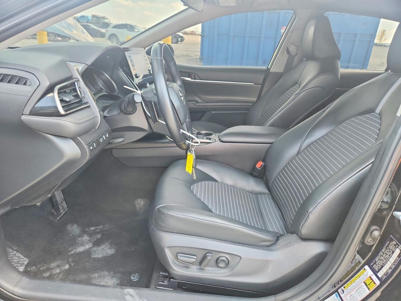 2021 Toyota Camry Se - Фото 7
