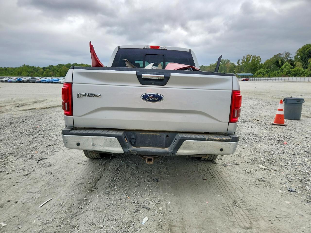 2015 Ford F150 Supercrew - Image 6