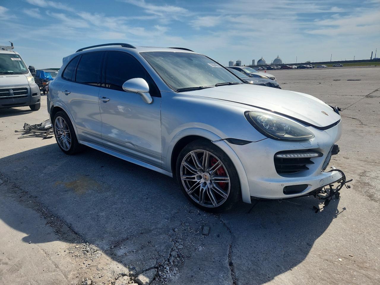 2013 Porsche Cayenne Gts - Image 4