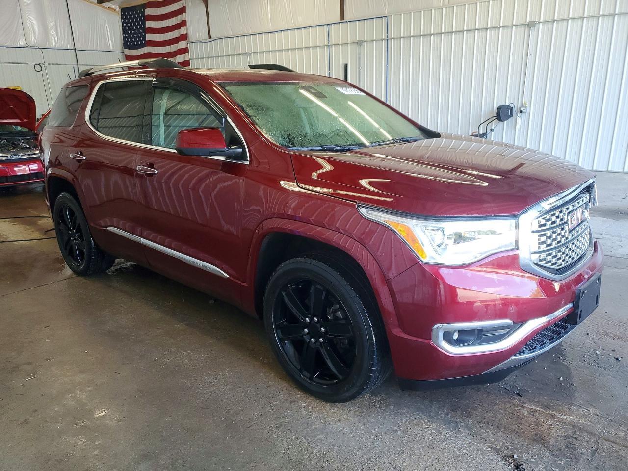 2017 GMC Acadia Denali - Фото 4