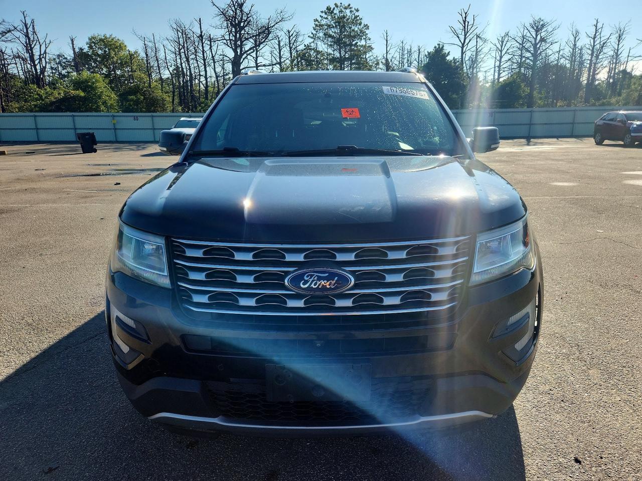 2016 Ford Explorer Limited - Image 5