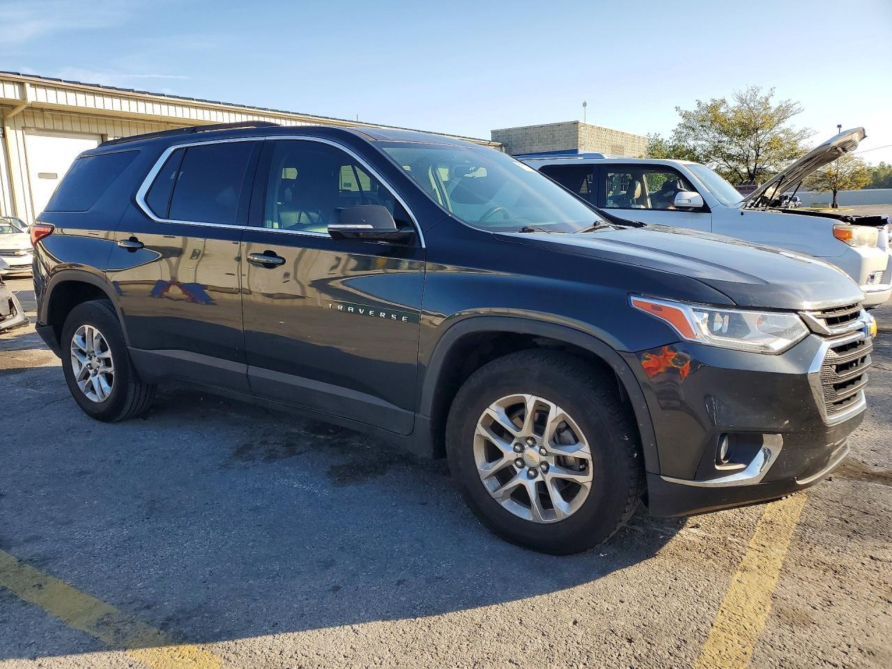 2020 Chevrolet Traverse Lt - Фото 4