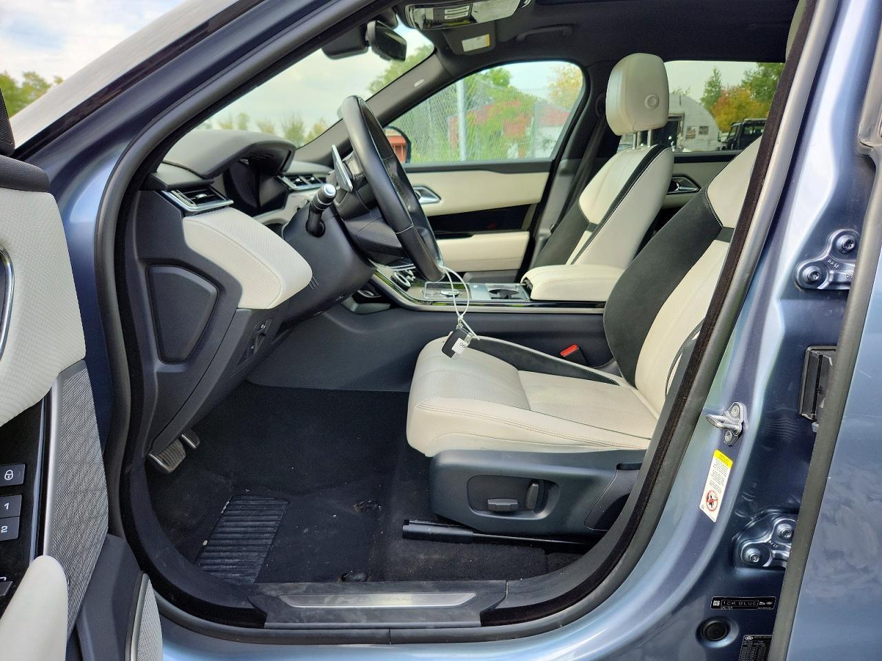 2019 Land Rover Range Rover Velar R-Dynamic Se - Image 7