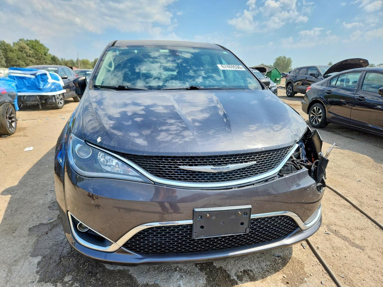 2017 Chrysler Pacifica Touring L - Фото 5