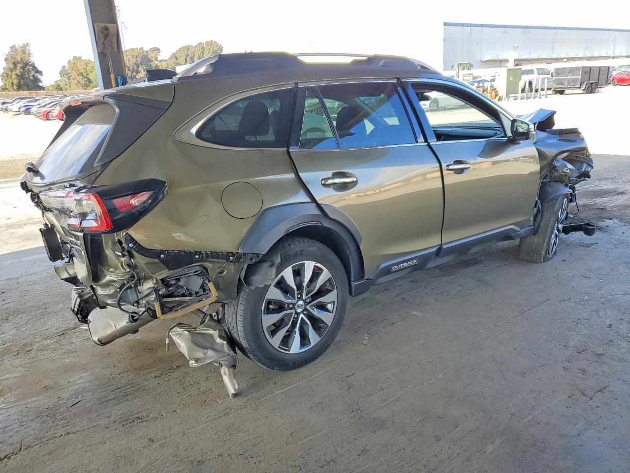 2023 Subaru Outback Touring - Фото 3