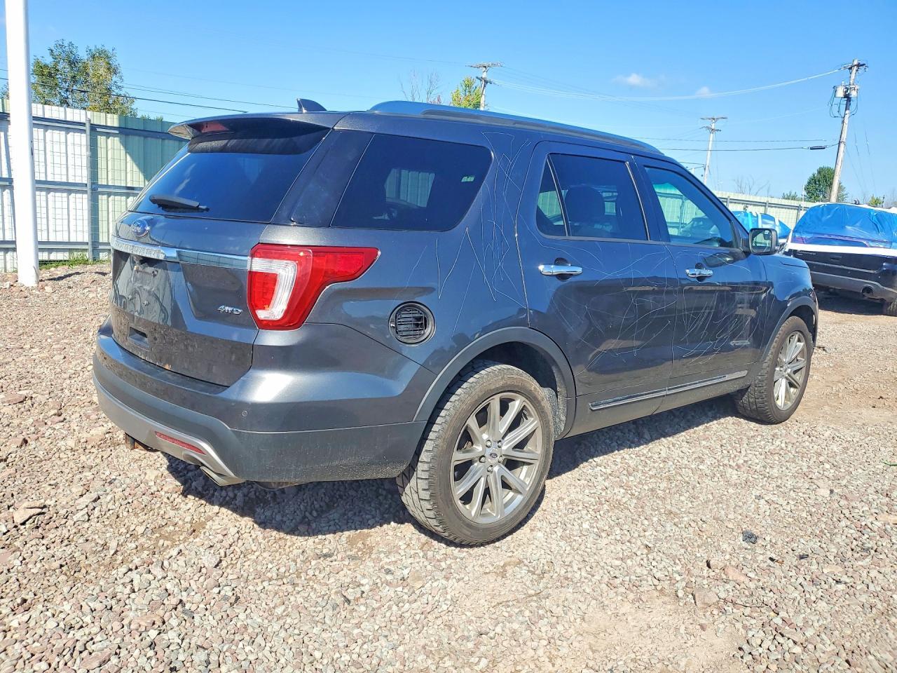 2016 Ford Explorer Limited - Image 3