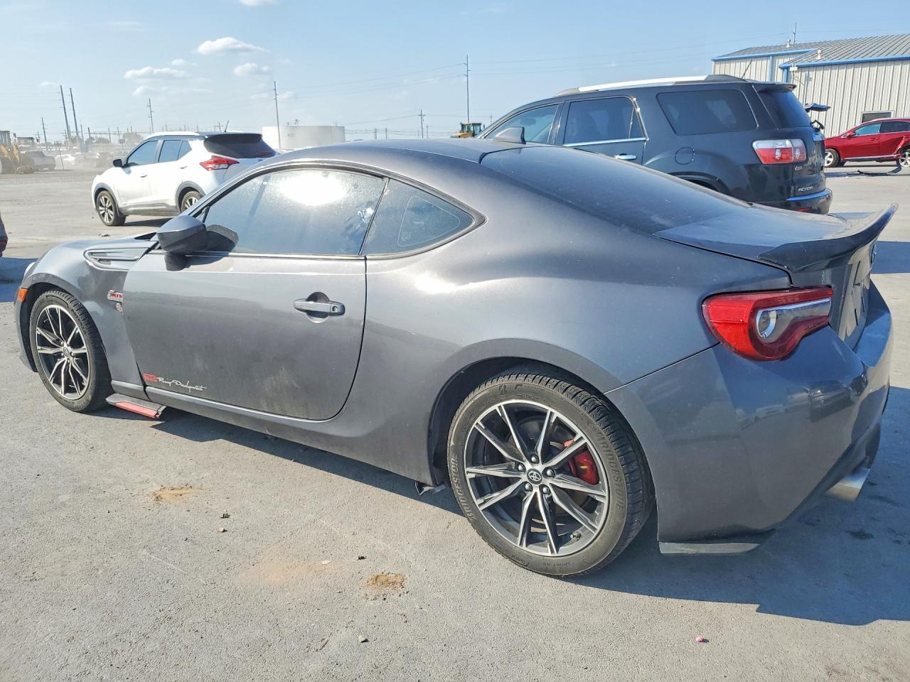 2020 Toyota 86 Base - Image 2