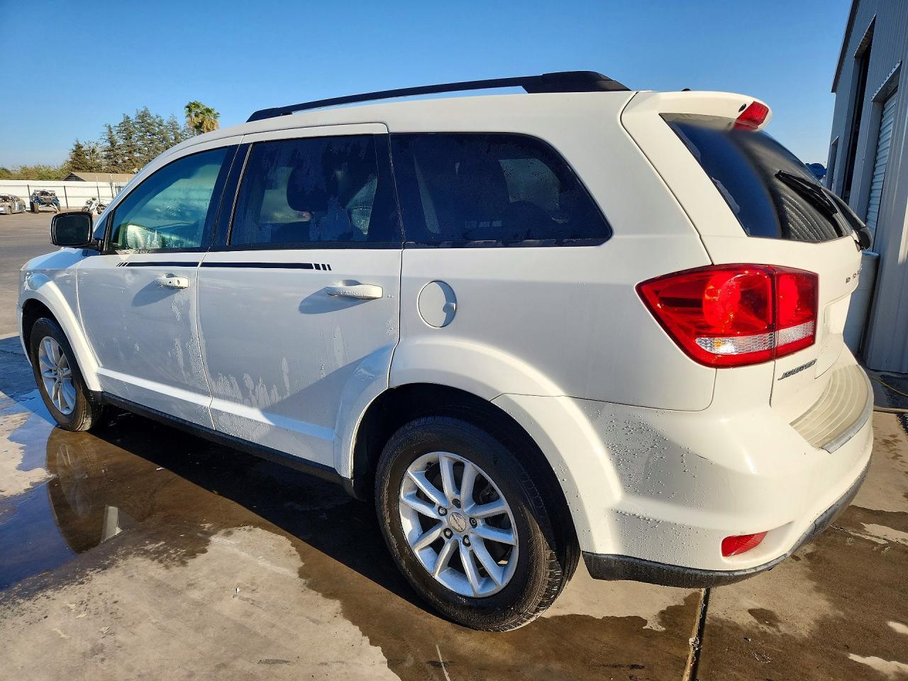 2017 Dodge Journey Sxt - Image 2