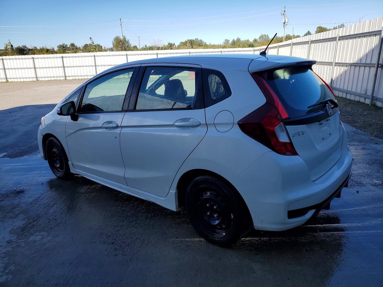 2020 Honda Fit Sport - Фото 2
