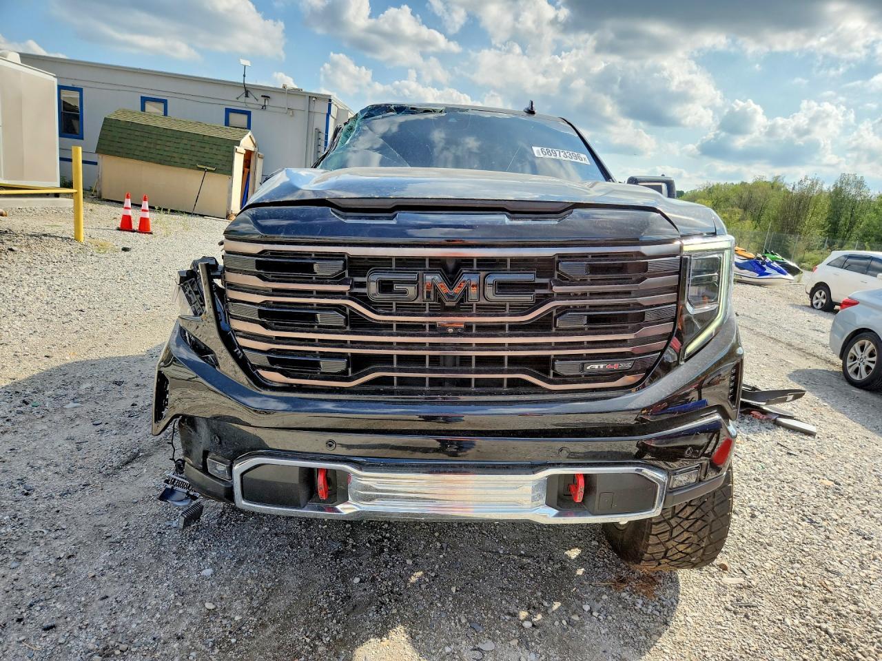 2022 GMC Sierra K1500 At4X - Image 5