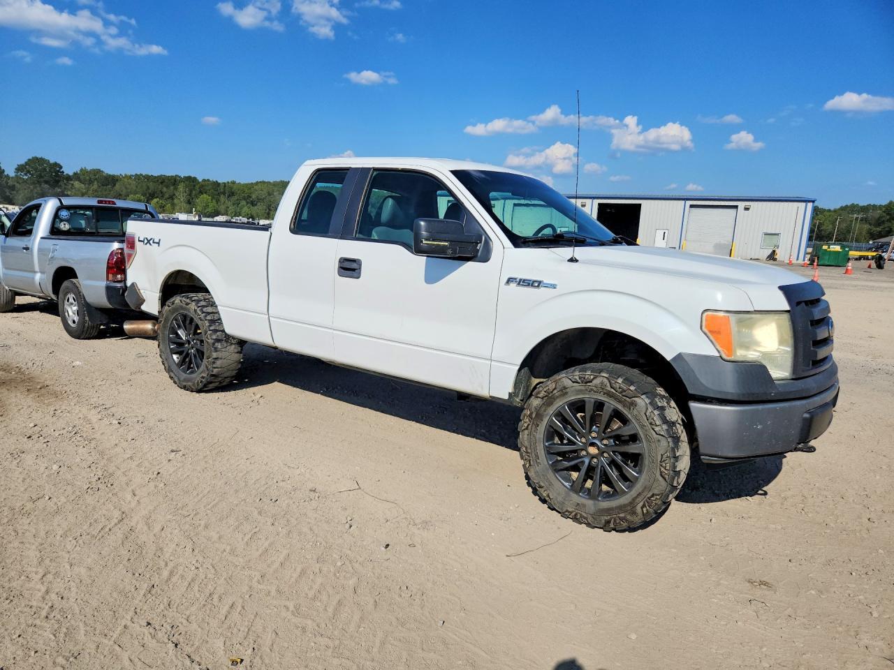 2013 Ford F150 Super Cab - Фото 4