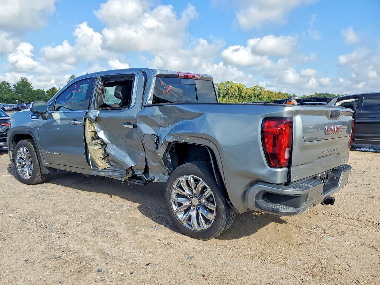 2026 GMC Sierra K1500 Denali - Фото 2