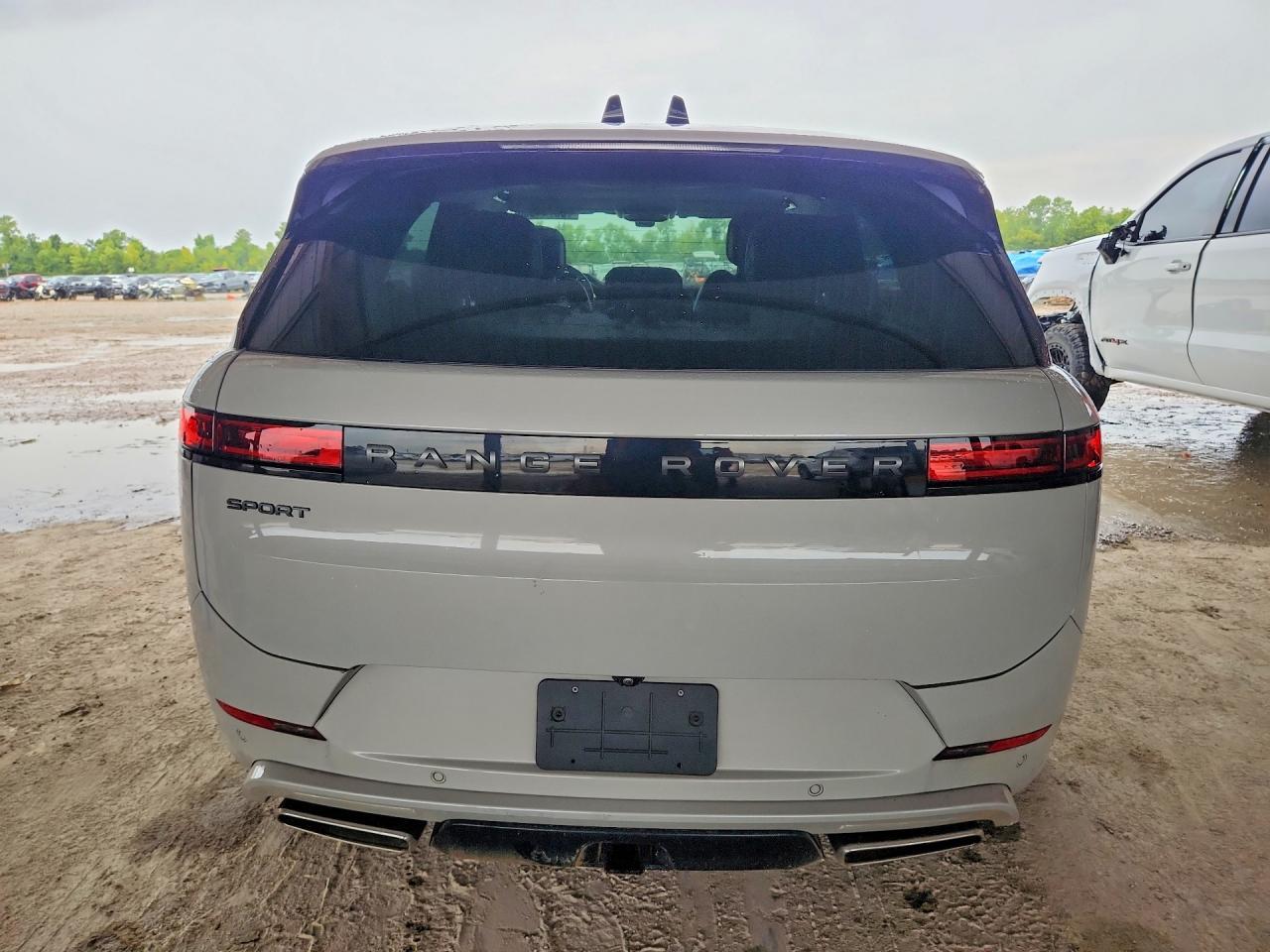 2024 Land Rover Range Rover Sport Dynamic Se - Image 6