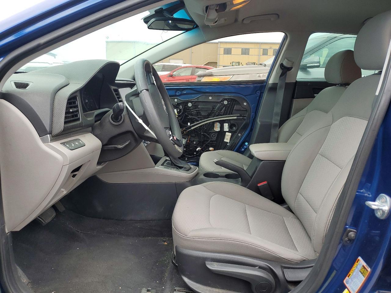 2020 Hyundai Elantra Sel - Фото 7