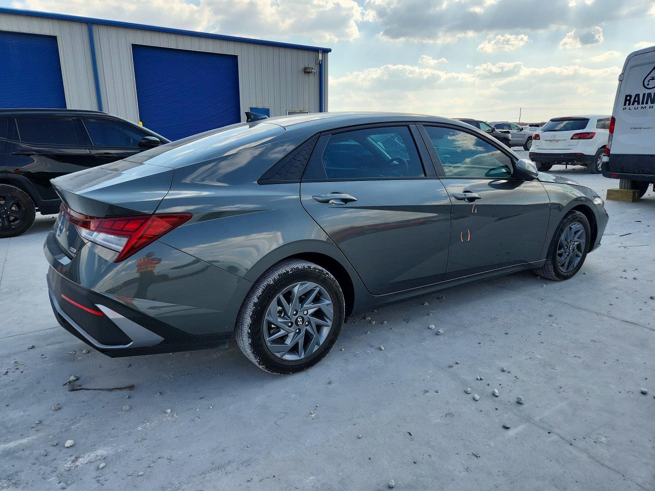 2025 Hyundai Elantra Hybrid Blue - Фото 3