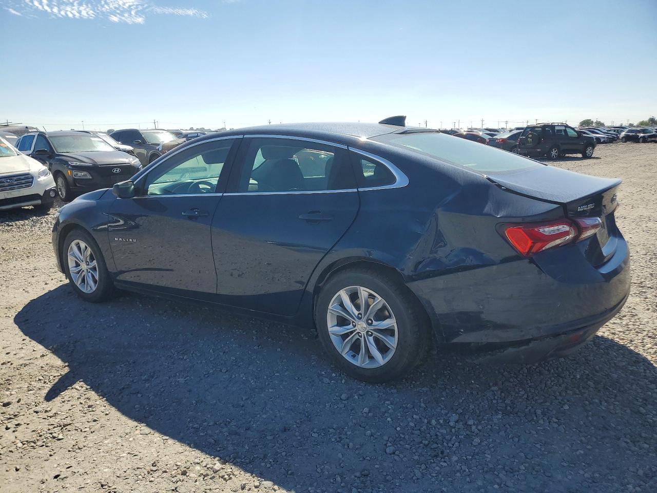 2022 Chevrolet Malibu Lt - Image 2