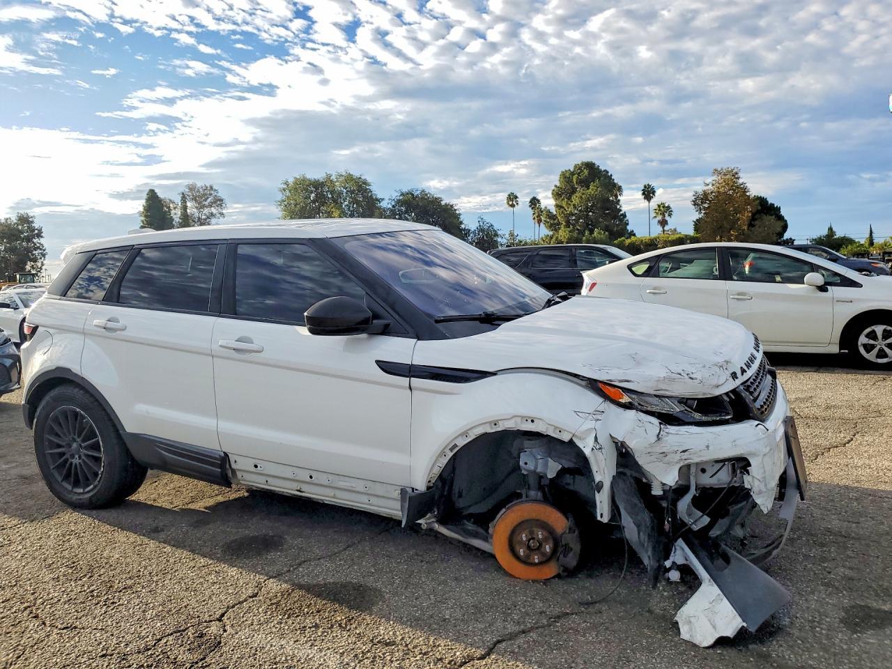 2017 Land Rover Range Rover Evoque Se - Фото 4