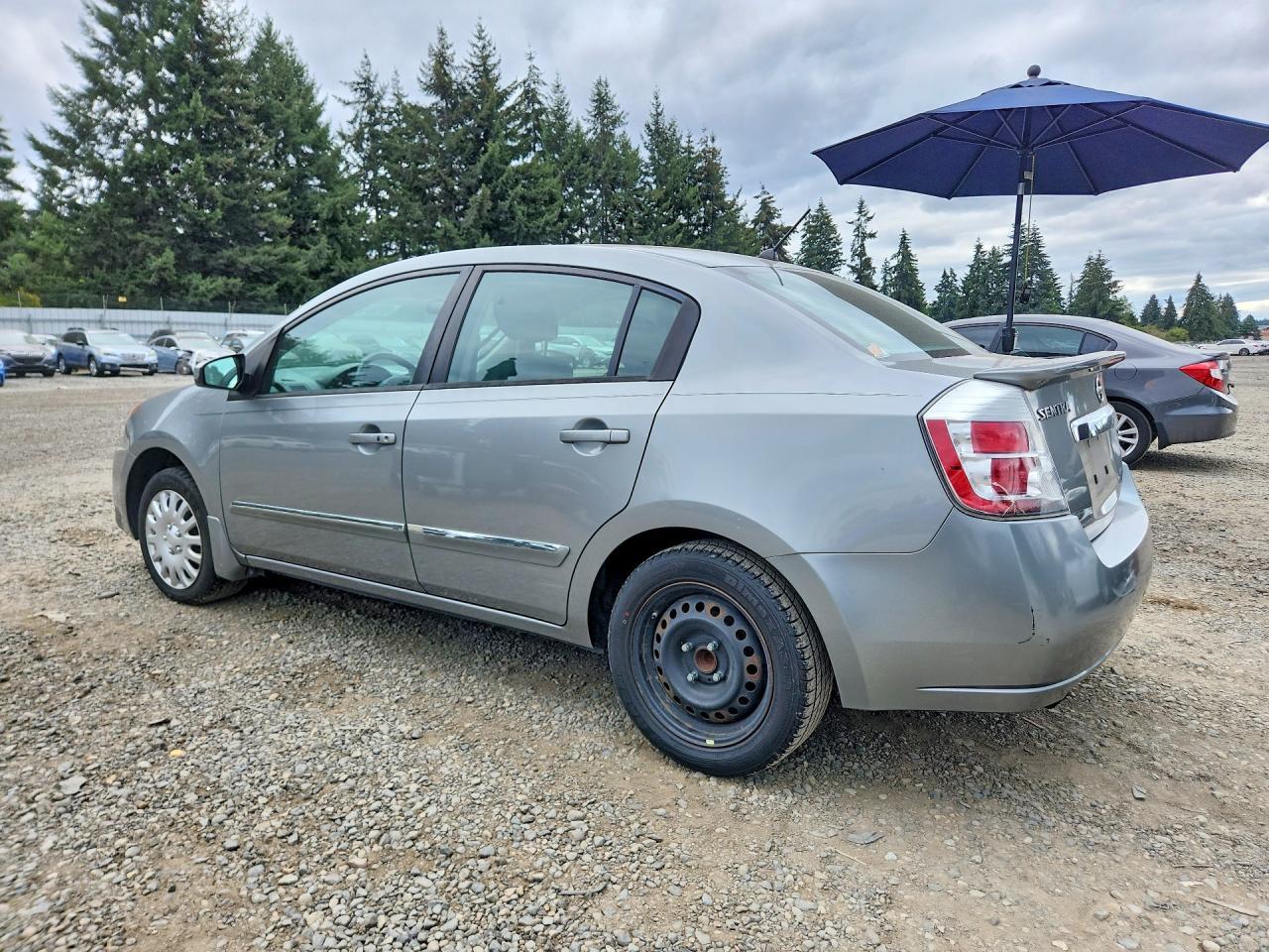 2011 Nissan Sentra 2.0 - Фото 2