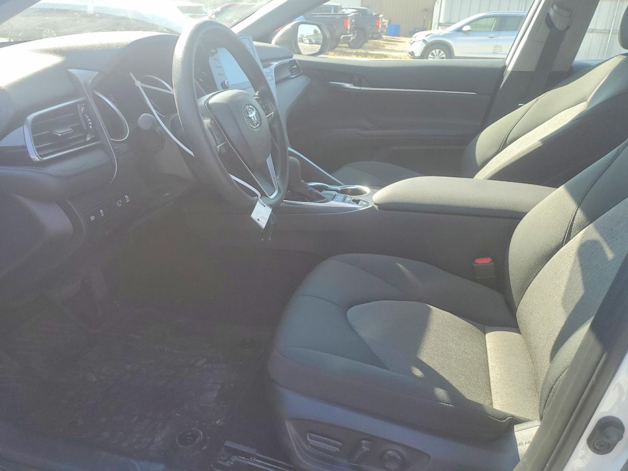2023 Toyota Camry Le - Фото 7