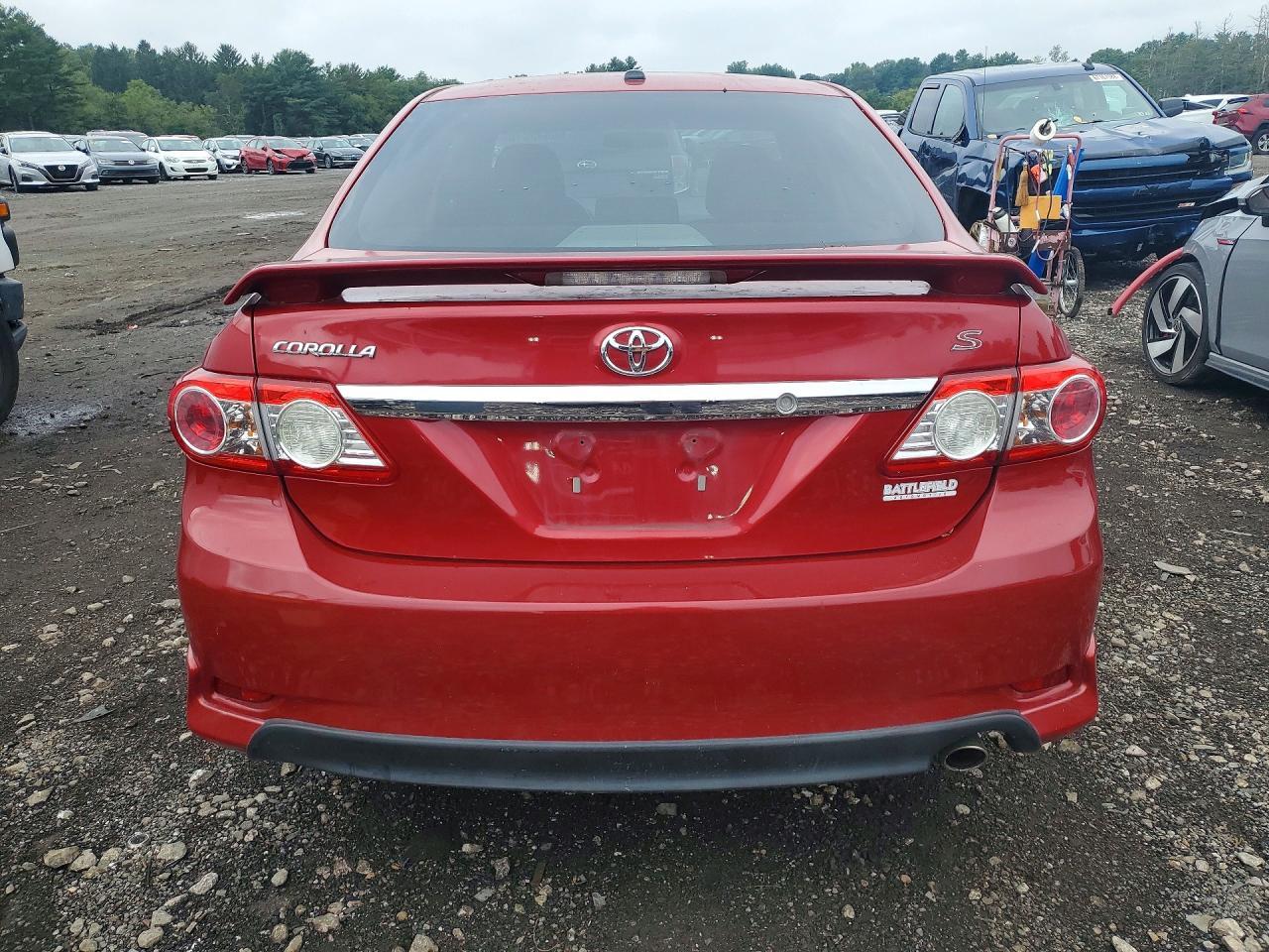 2011 Toyota Corolla S - Фото 6