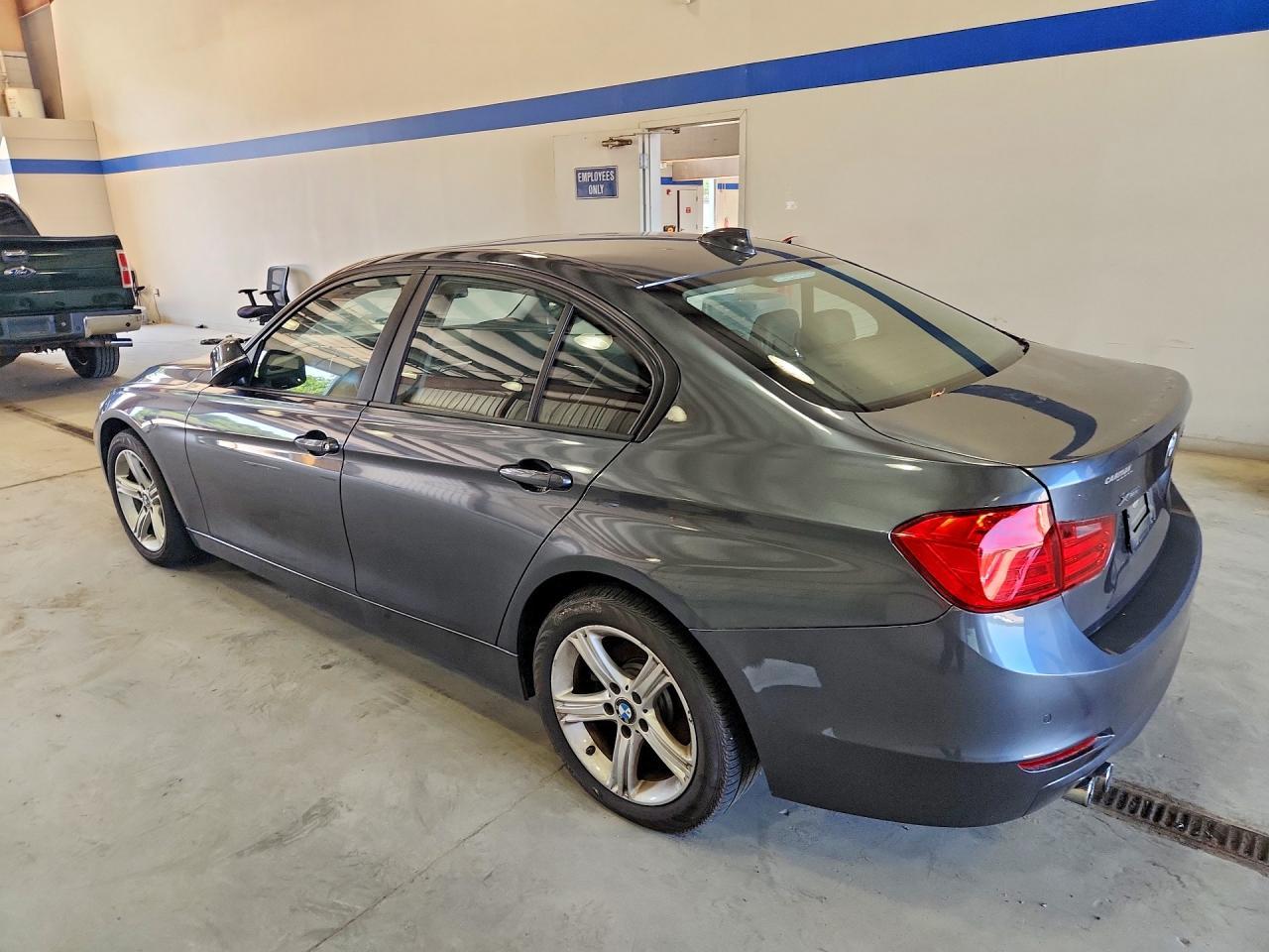 2015 BMW 328 Xi Sulev - Фото 2