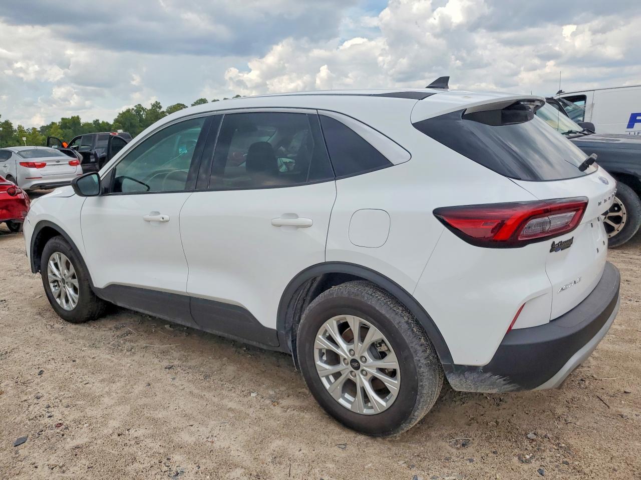 2024 Ford Escape Active - Фото 2