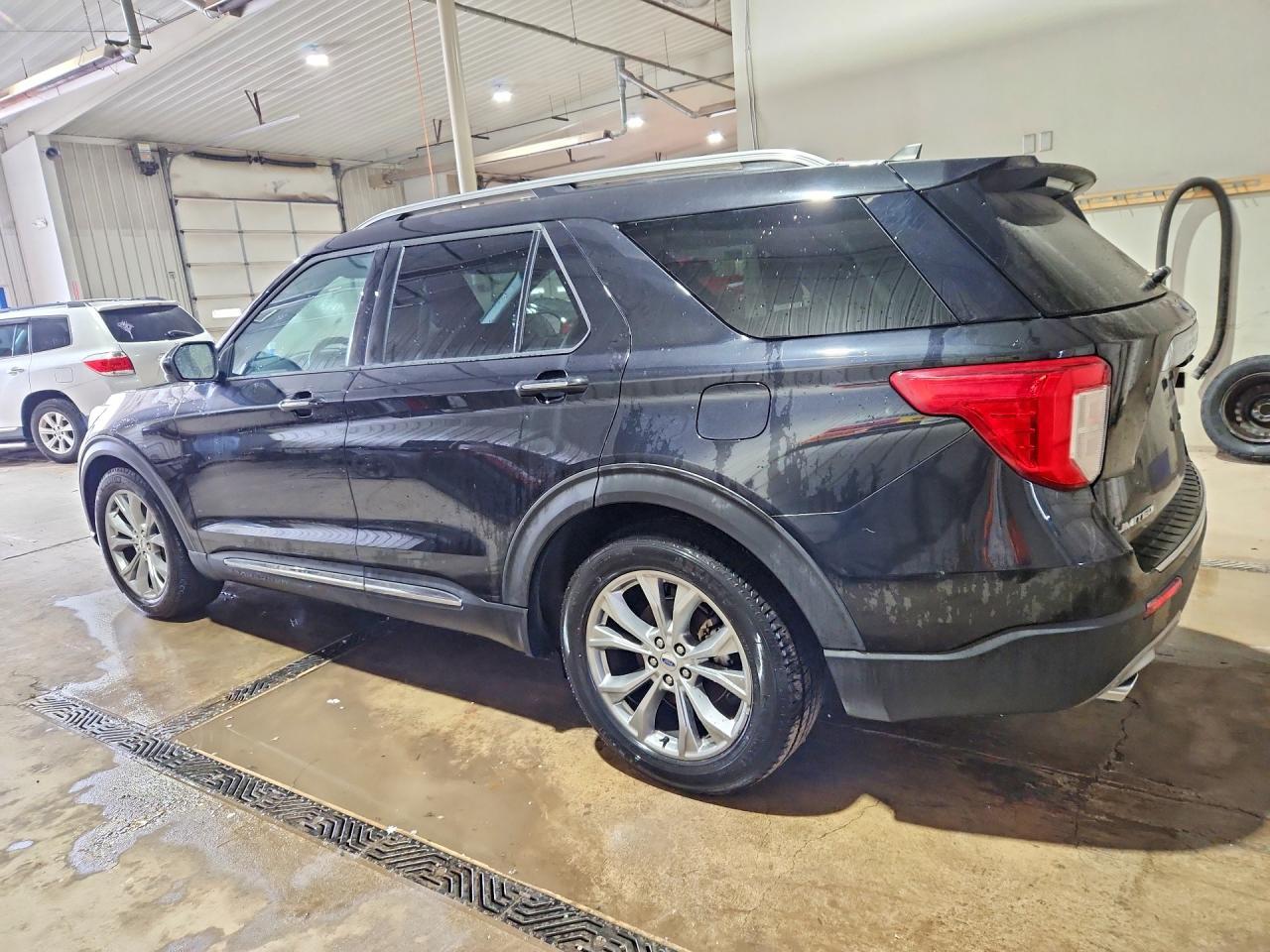 2024 Ford Explorer Limited - Фото 2