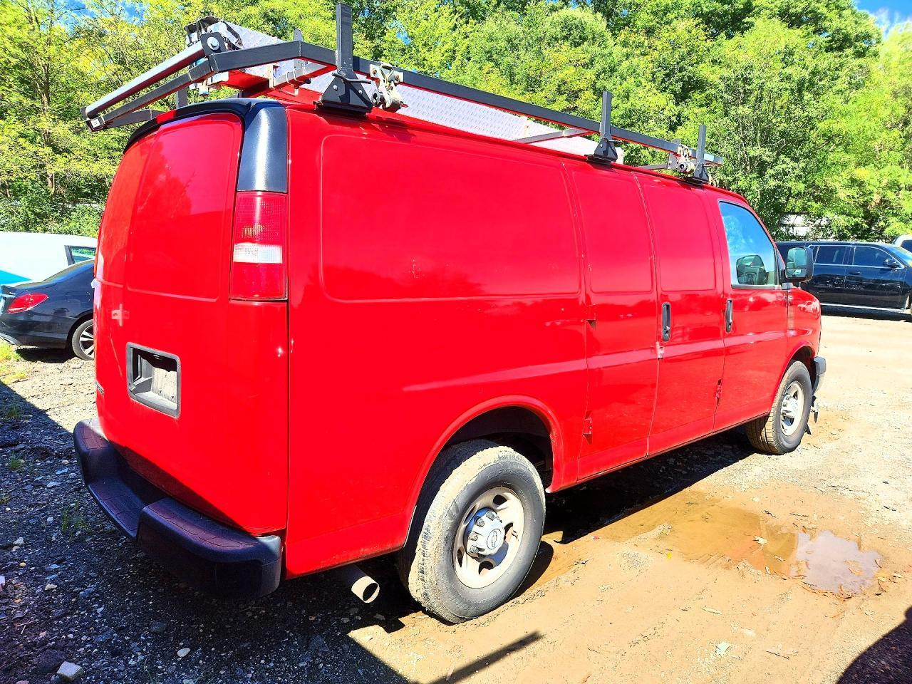 2018 Chevrolet Express G3500 - Image 3