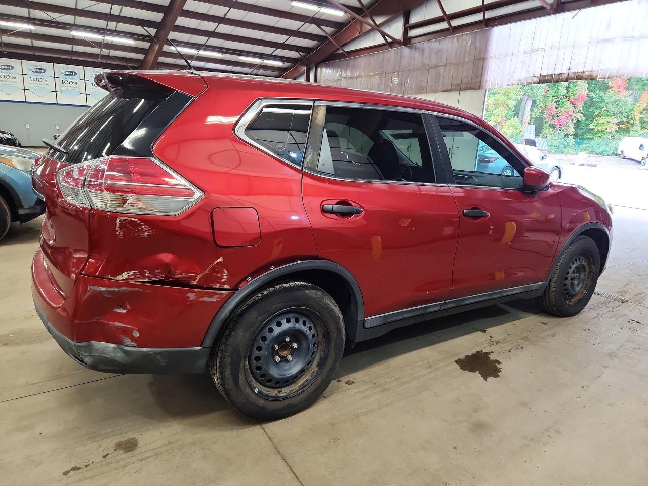 2016 Nissan Rogue S - Фото 3